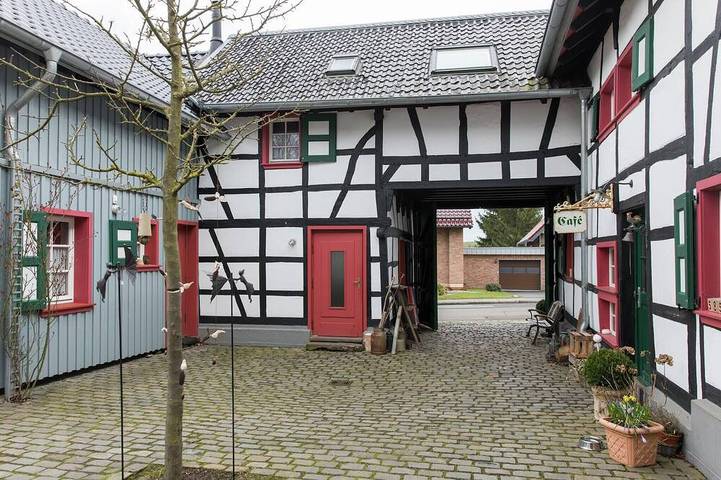 Ferienwohnung für 2 Personen, mit Terrasse und Garten in Schleiden