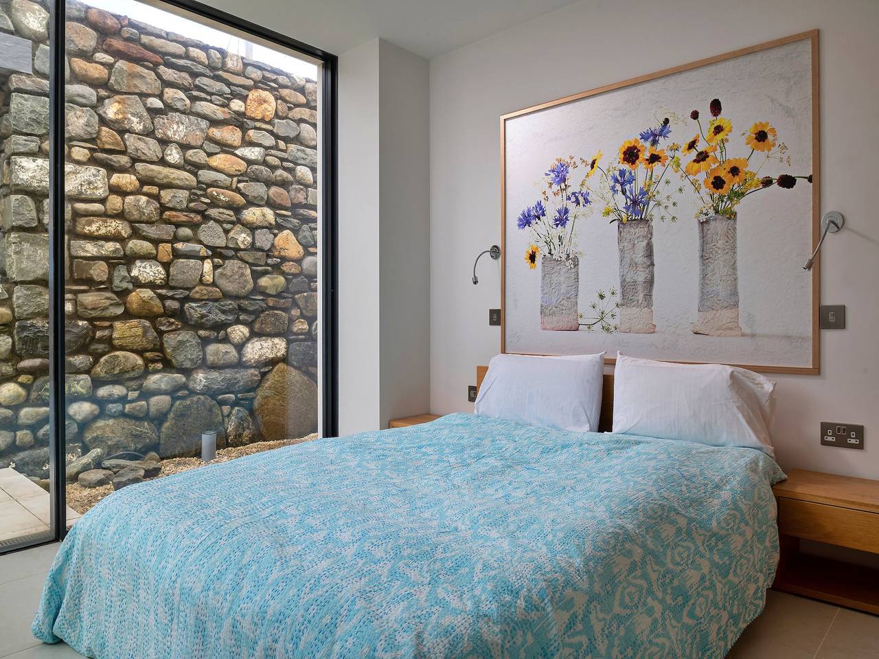 Clifftop Retreat in Criccieth with Stunning Views in Criccieth, Gwynedd
