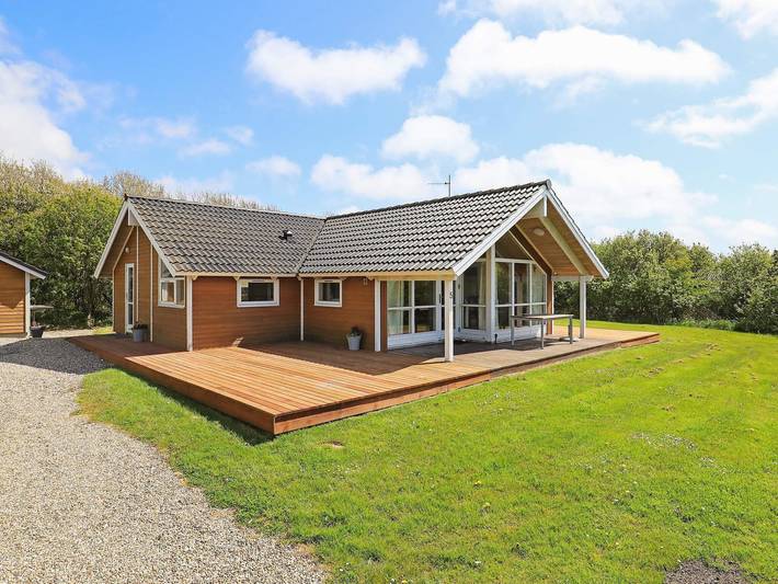 Ferienhaus für 6 Personen, mit Whirlpool und Terrasse sowie Sauna in Kærgården