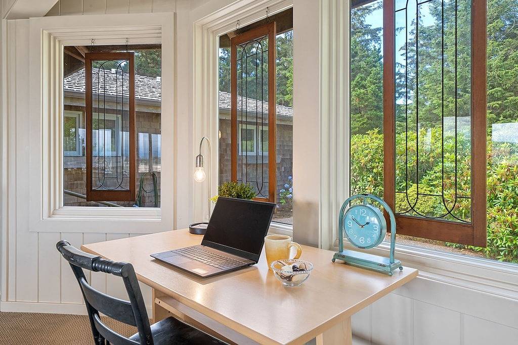 Ob Water Front & View, Lage !!Whirlpool, Feuerstelle, Ausstattung, Kamin, Hund Ok in Gearhart, Clatsop County