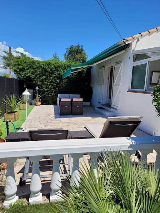 Location de vacances pour 6 personnes, avec Terrasse et Vue à Sophia Antipolis