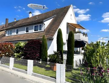 Ferienwohnung 'Zeppelin N T' mit Privatterrasse, Gemeinschaftsgarten und Wi-Fi