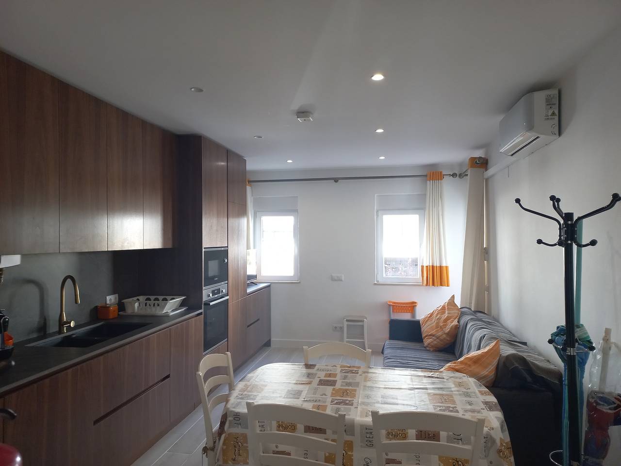 Ganze Ferienwohnung, Ferienwohnung für 4 Personen mit Terrasse in Cavacos, Quarteira