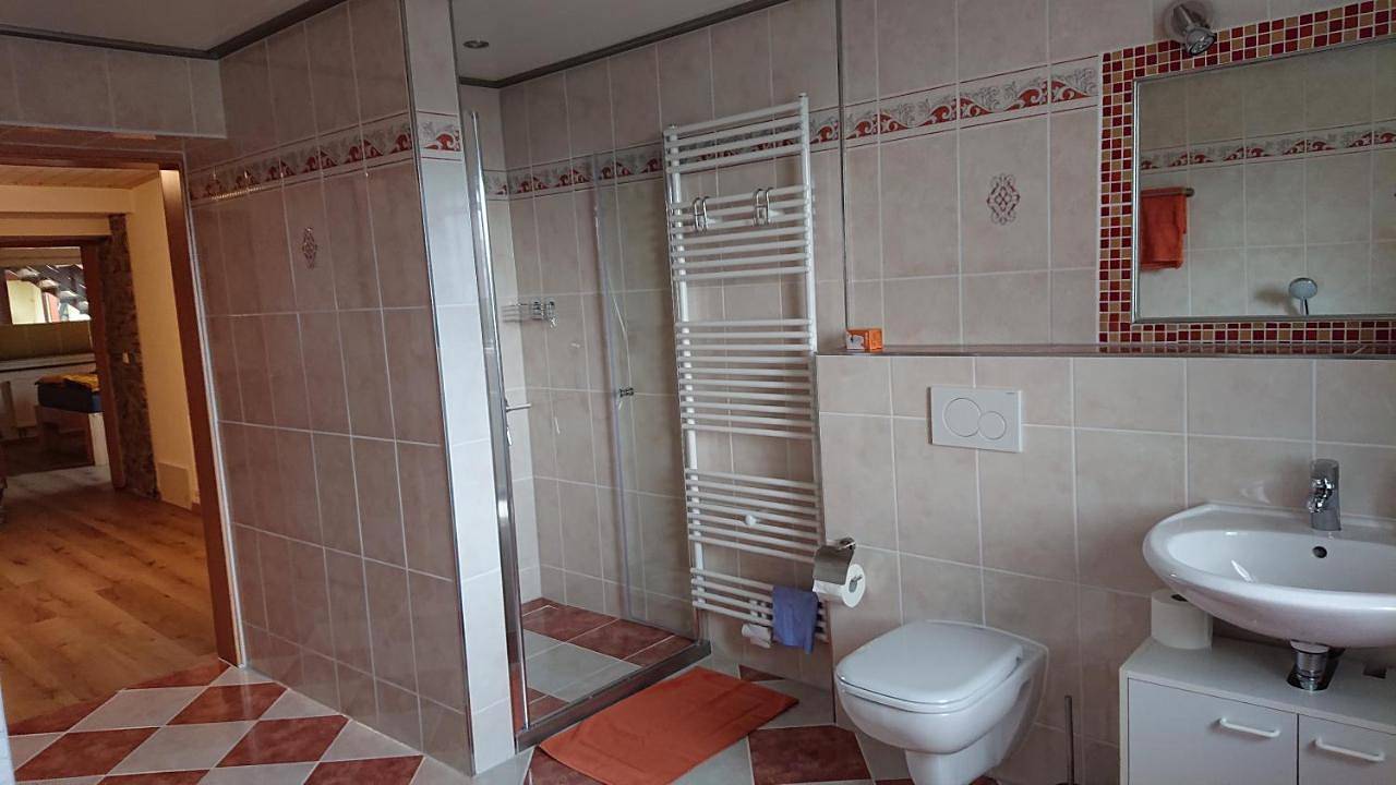 Ganze Wohnung, Schmugglerhaus in Hellenthal, Rureifel (Nordrhein-westfalen)