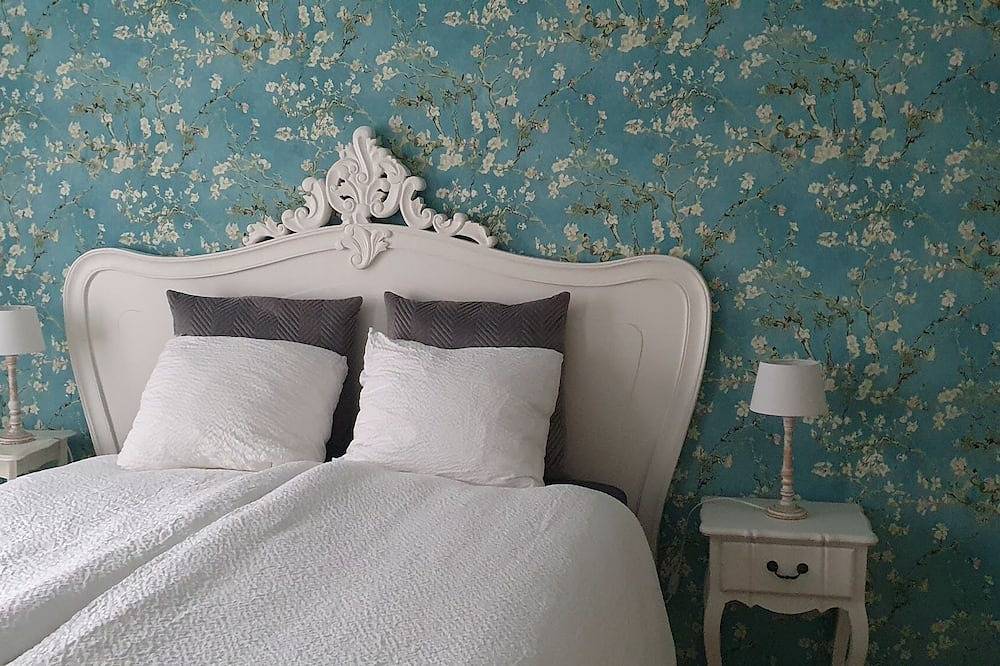 3 Zimmer, 2 Bäder, 3 Minuten vom Zentrum entfernt, kostenlose Parkplätze, gratis Wifi, sonniger Garten in Assebroek, Brügge