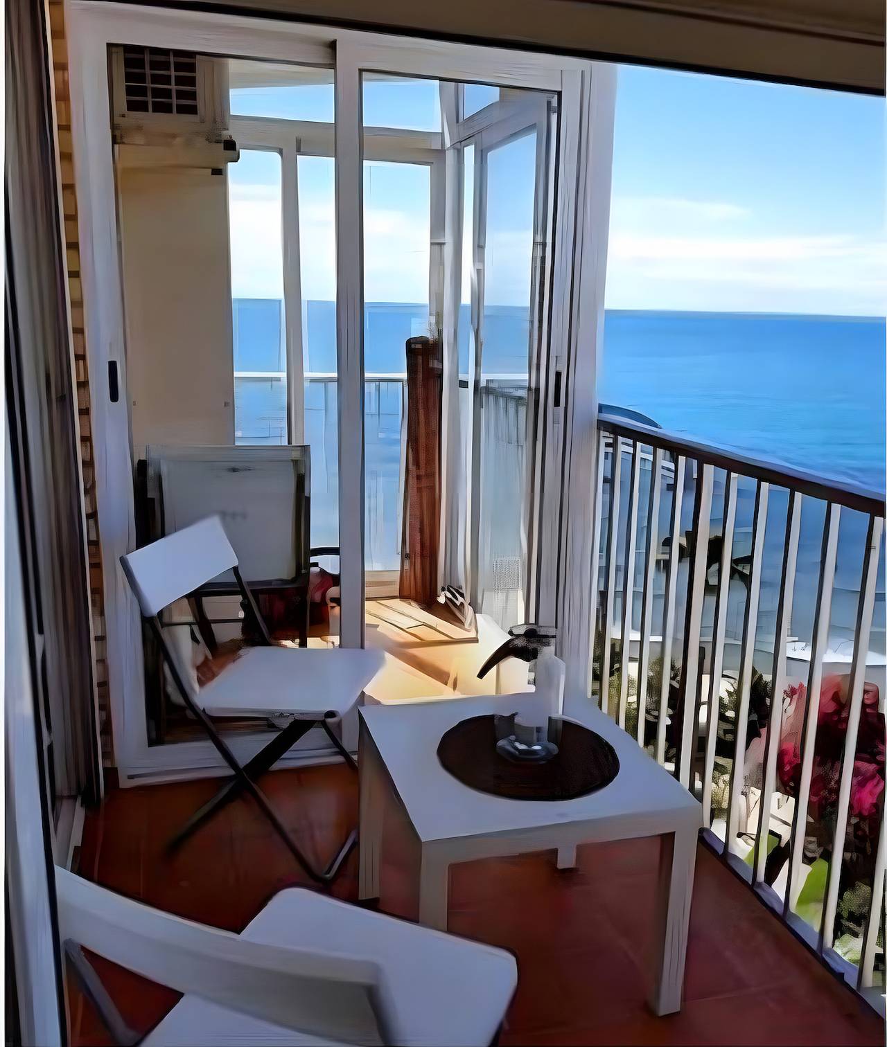 Apartamento entero, Apartamento 'Primera Linea De Playa' con vistas al mar, Wi-Fi y aire acondicionado in Campello, Costa Blanca