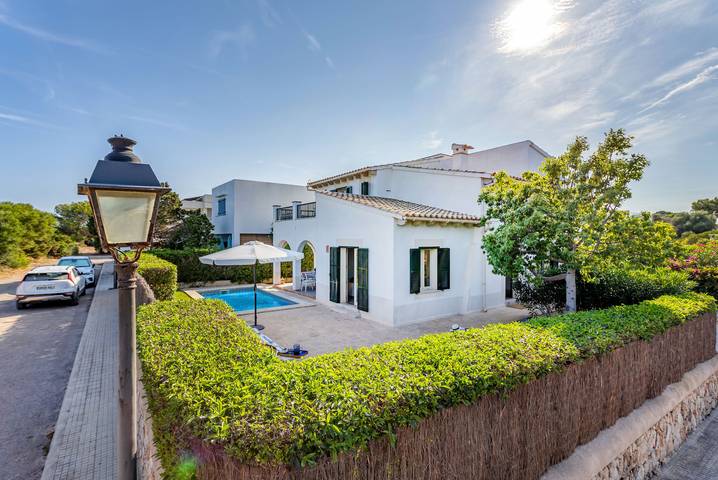 Finca für 8 Personen, mit Terrasse und Garten in Cala Mondrago