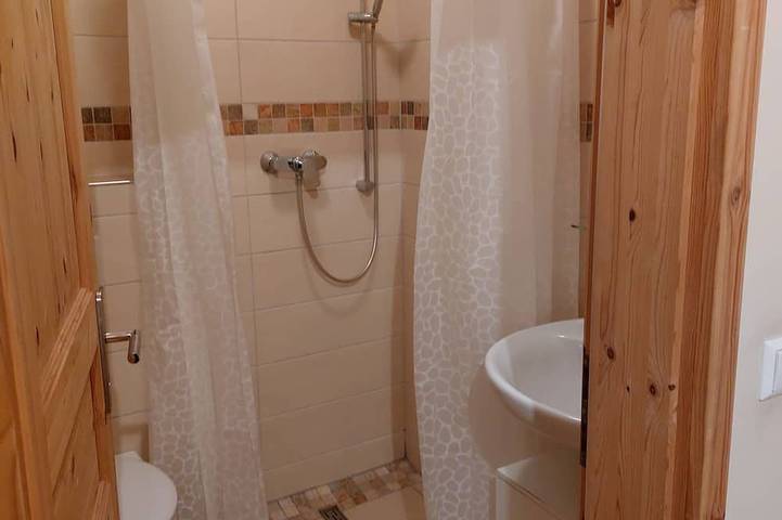 Appartement entier, Neumühle vacation apartment with roof terrace, located in the Üßbachtal valley in the nature reserve in Lutzerath, Cochem-Zell