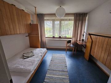 Gîte pour 3 personnes, avec terrasse et jardin à Gomadingen