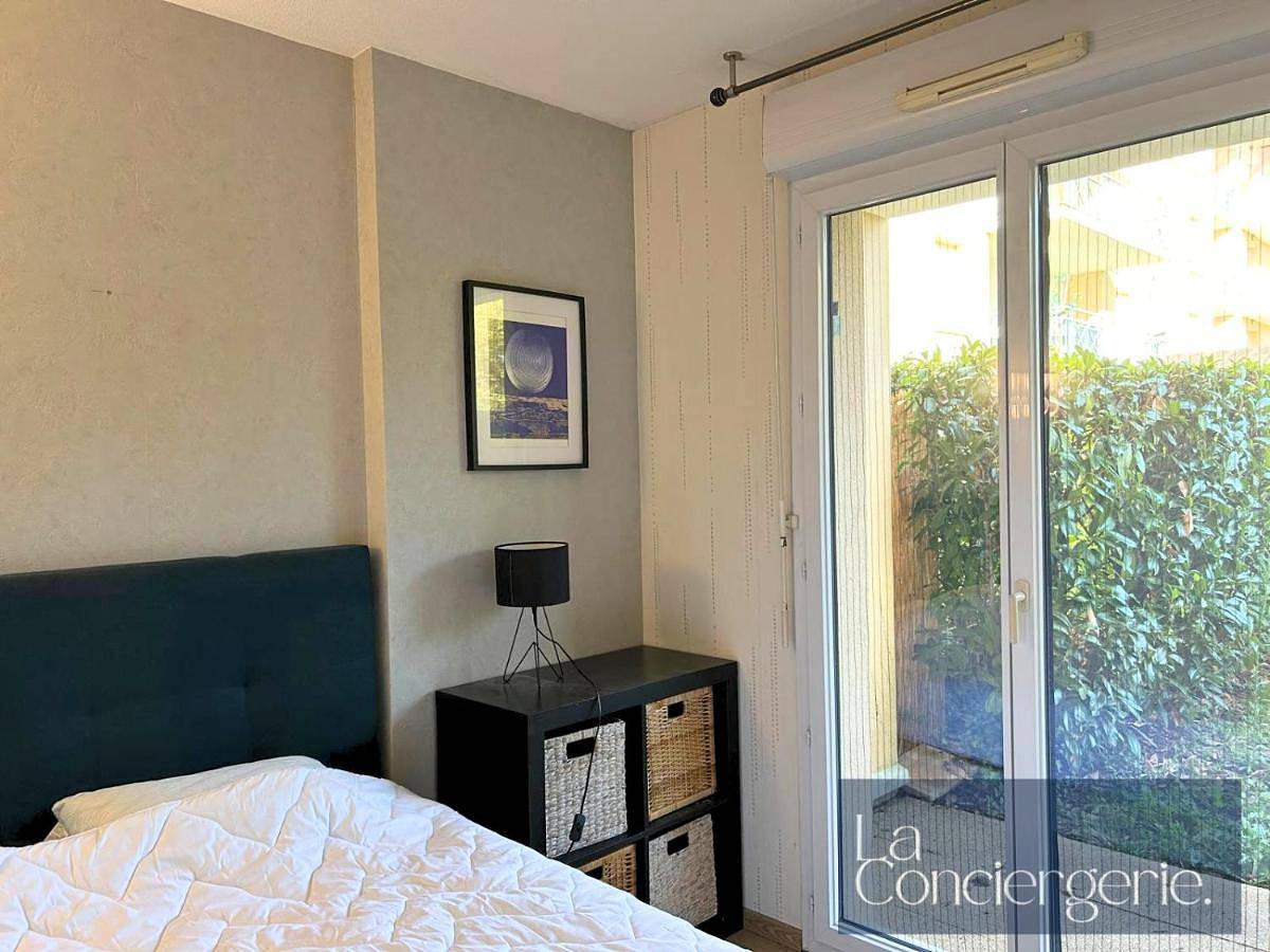 Appartement entier, Two-Bedroom Apartment in Mignaloux-Beauvoir, Vienne (France)