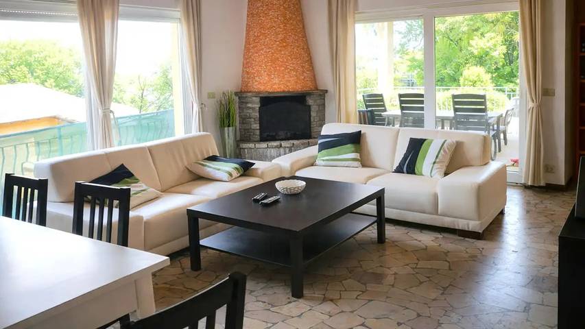 Ferienhaus für 5 Personen, mit Garten und Pool, mit Haustier in Brezzo di Bedero - 2