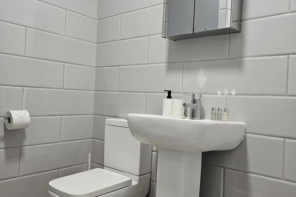 Entire apartment, Deluxe Studio King Ensuite in Edgerton in Huddersfield, West Yorkshire