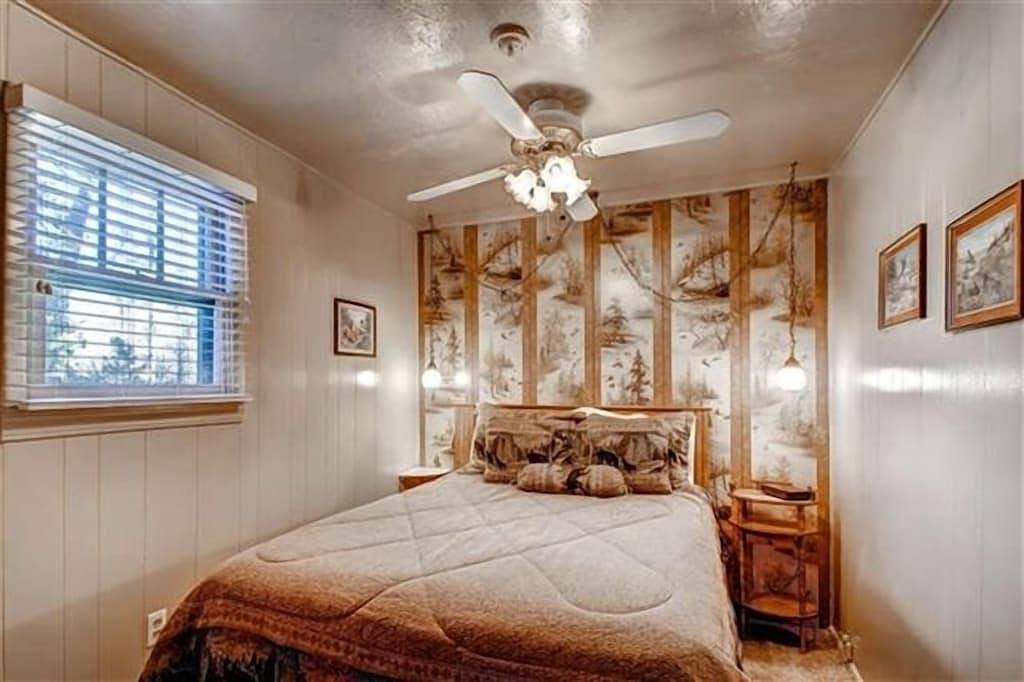 Happy Days Inn: \"Gemütlicher Komfort!\" Mit Whirlpool. Haustierfreundlich. in Ruidoso, Ski Apache