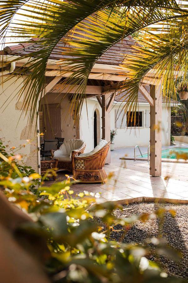 Location de vacances pour 3 personnes, avec terrasse et piscine, animaux acceptés à Laà-Mondrans - 2