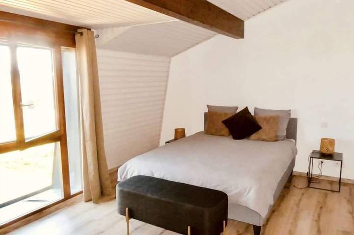 Location de vacances pour 6 personnes, avec Balcon/Terrasse ainsi que Terrasse et Jardin dans Grandvaux - 2