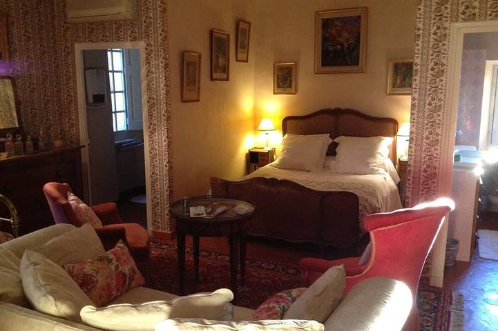 Chambre d’hôte pour 4 personnes, avec Jardin et Piscine à Brignoles