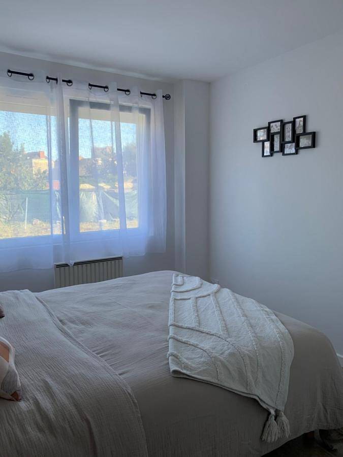 Appartement entier, One-Bedroom Apartment in Château-Gontier-sur-Mayenne, Mayenne