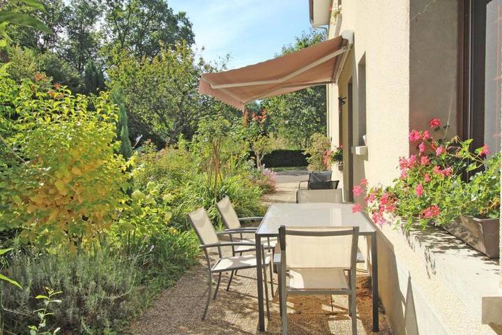 Location de vacances pour 4 personnes, avec jardin à Nexon - 2