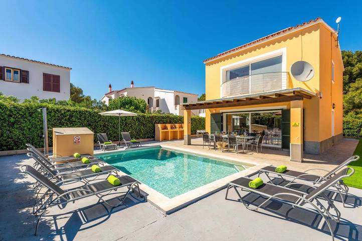 Villa for 8 people in Arenal d'en Castell