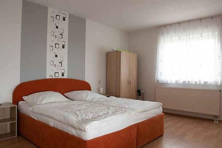 Ferienwohnung für 3 Personen, mit Garten