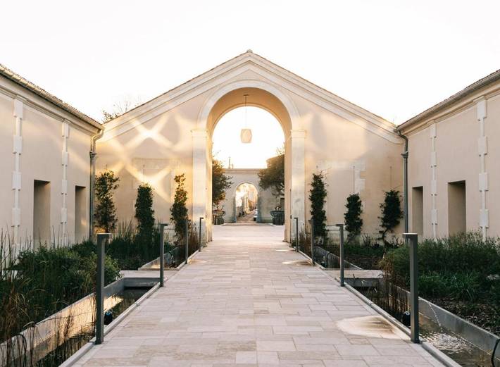 Hôtel pour 2 personnes, avec Jacuzzi et Terrasse ainsi que Jardin et Piscine
