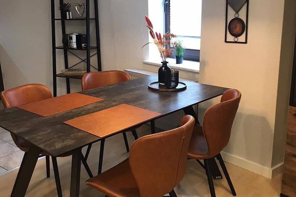 Ganze Wohnung, Helena´s Feriendomizil - Ferienwohnung in Burg Eltz, Hatzenport