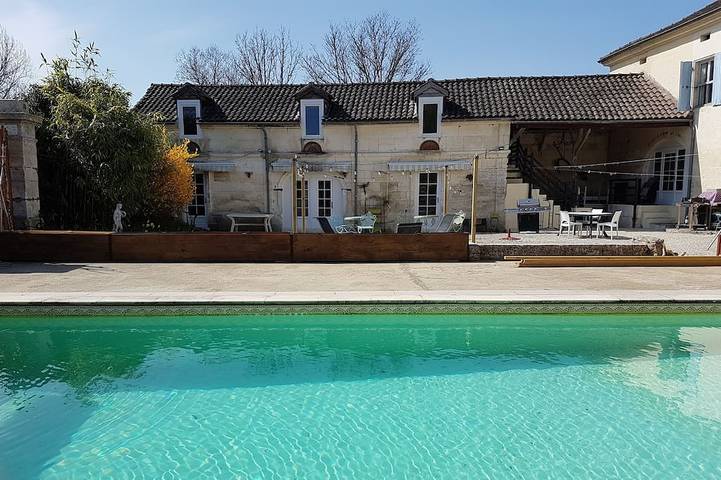 Gîte pour 6 personnes, avec piscine et jardin, animaux acceptés dans Mareuil en Périgord