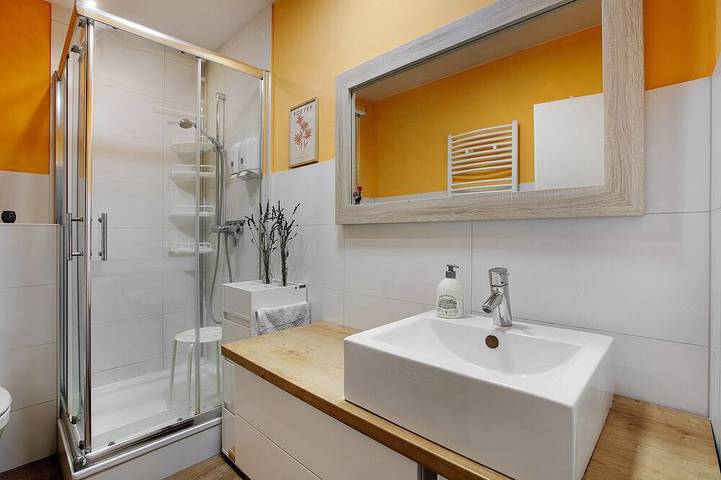 Ferienhaus für 6 Personen, mit Balkon und Whirlpool sowie Garten in Dreiländereck - 4