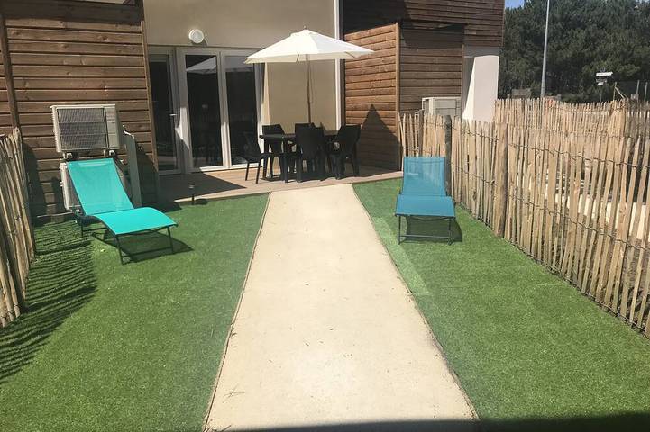 Ferienhaus für 8 Personen, mit Garten und Terrasse sowie Pool in Mimizan