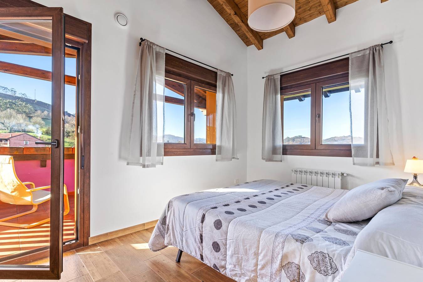Ganze Wohnung, Apartment 'Picos' mit Bergblick, Gemeinschaftsgarten und Wlan in Cangas de Onís, Costa Verde (Spanien)