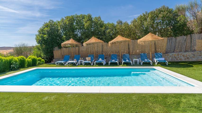 Chalet para 8 personas, con piscina y balcón/terraza en Antequera - 4