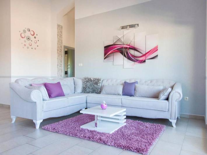 Dom wakacyjny dla 10 osób, z basen i sauna oraz taras w Brodarica