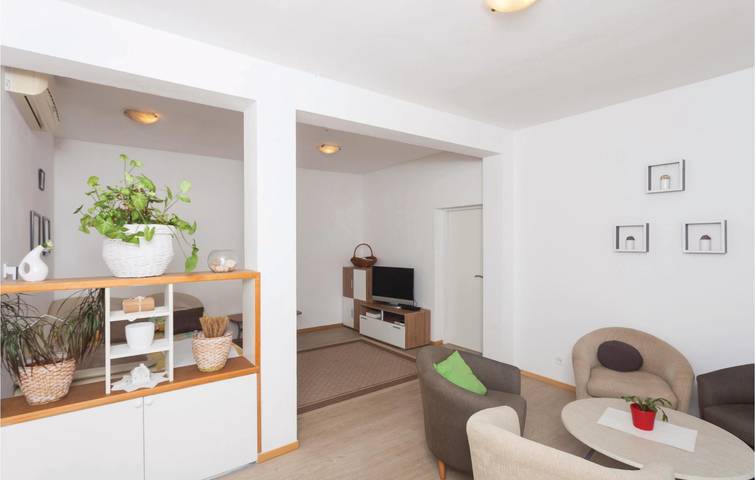 Ganze Ferienwohnung, Gemütliche 2-Zimmer-Wohnung mit Terrasse, WLAN und 2,5 km zum Strand in Zaton, Grad Dubrovnik