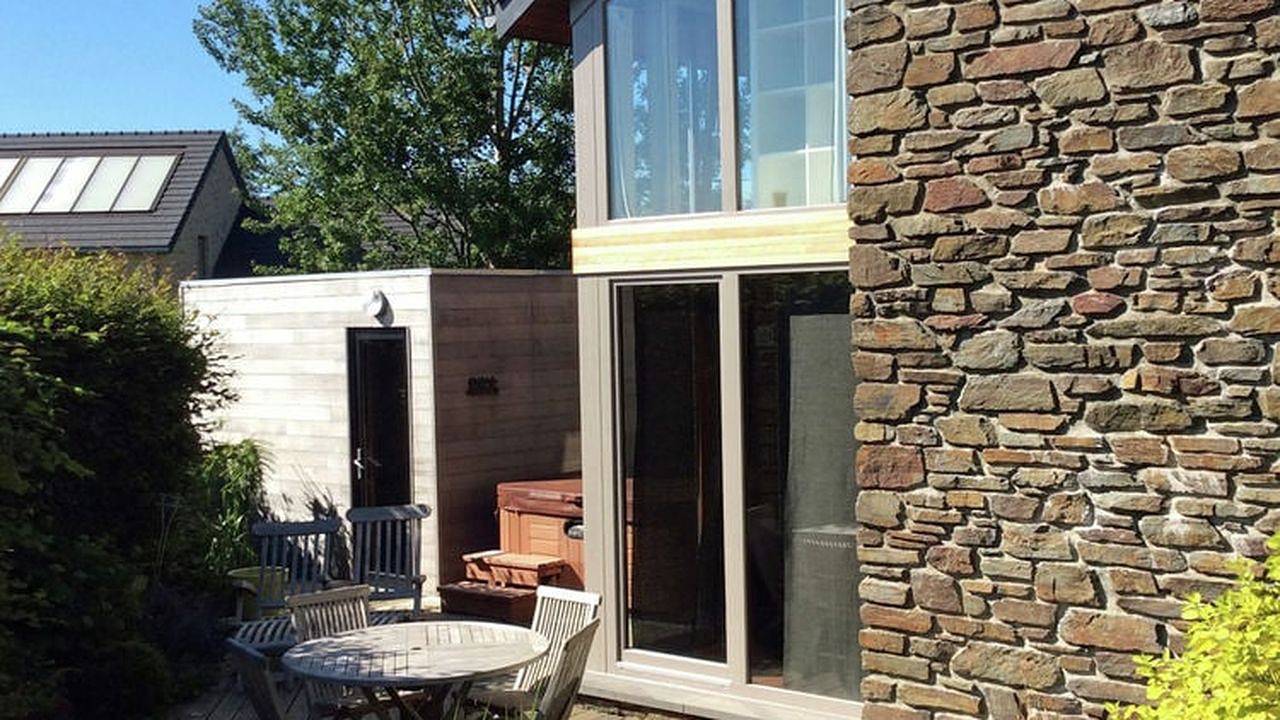 Vakantiehuis voor 6 personen met whirlpool in Robertville (België), Weismes