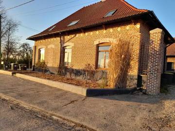 Maison de campagne pour 10 personnes, avec piscine ainsi que jardin et vue, animaux acceptés à Fromelles