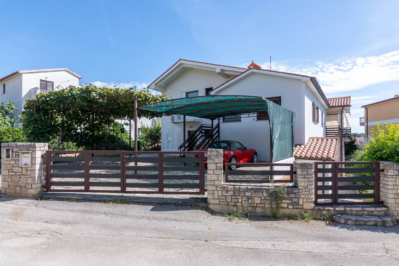 Ganze Wohnung, 1-Zimmer-Ferienwohnung mit Terrasse Pjescana Uvala, Pula A-7349-b in Pjescana Uvala, Südküste Istrien