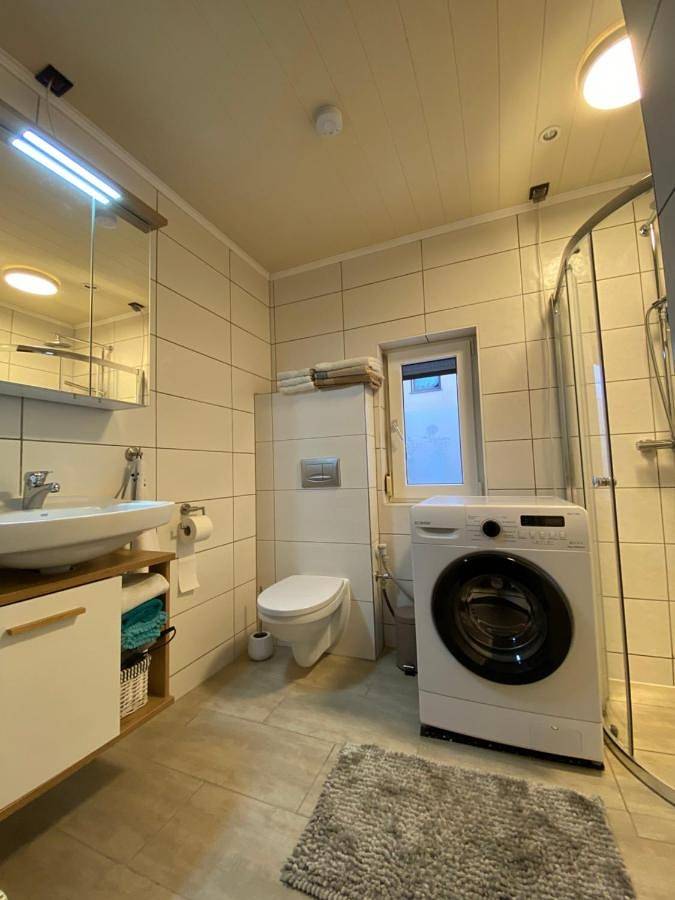 Four-Bedroom House in Zwenkau, Zwenkauer See