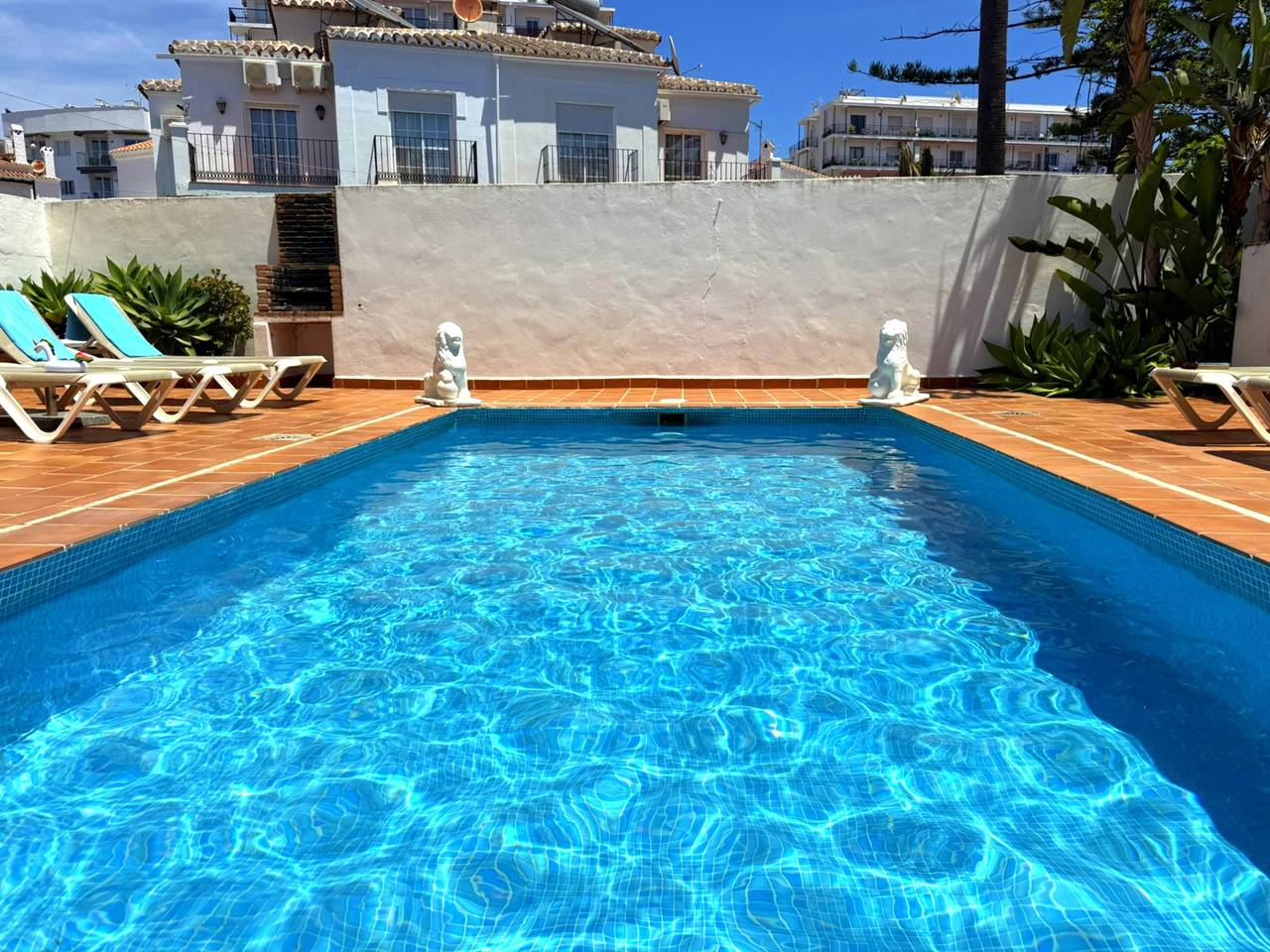Villa Los Leones in Playa de Burriana, Nerja