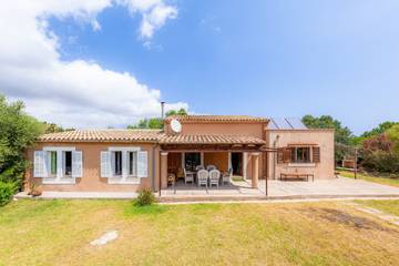Villa in Pollença, Serra de Tramuntana für 6 