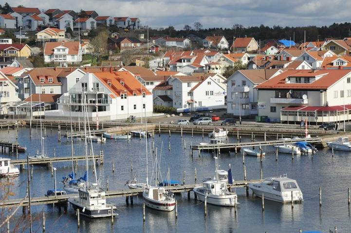 Hostel für 2 Personen, mit Ausblick und Garten sowie Seeblick und Balkon in Tanum - 3