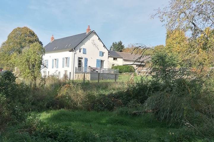 Gîte pour 11 personnes à Arleuf