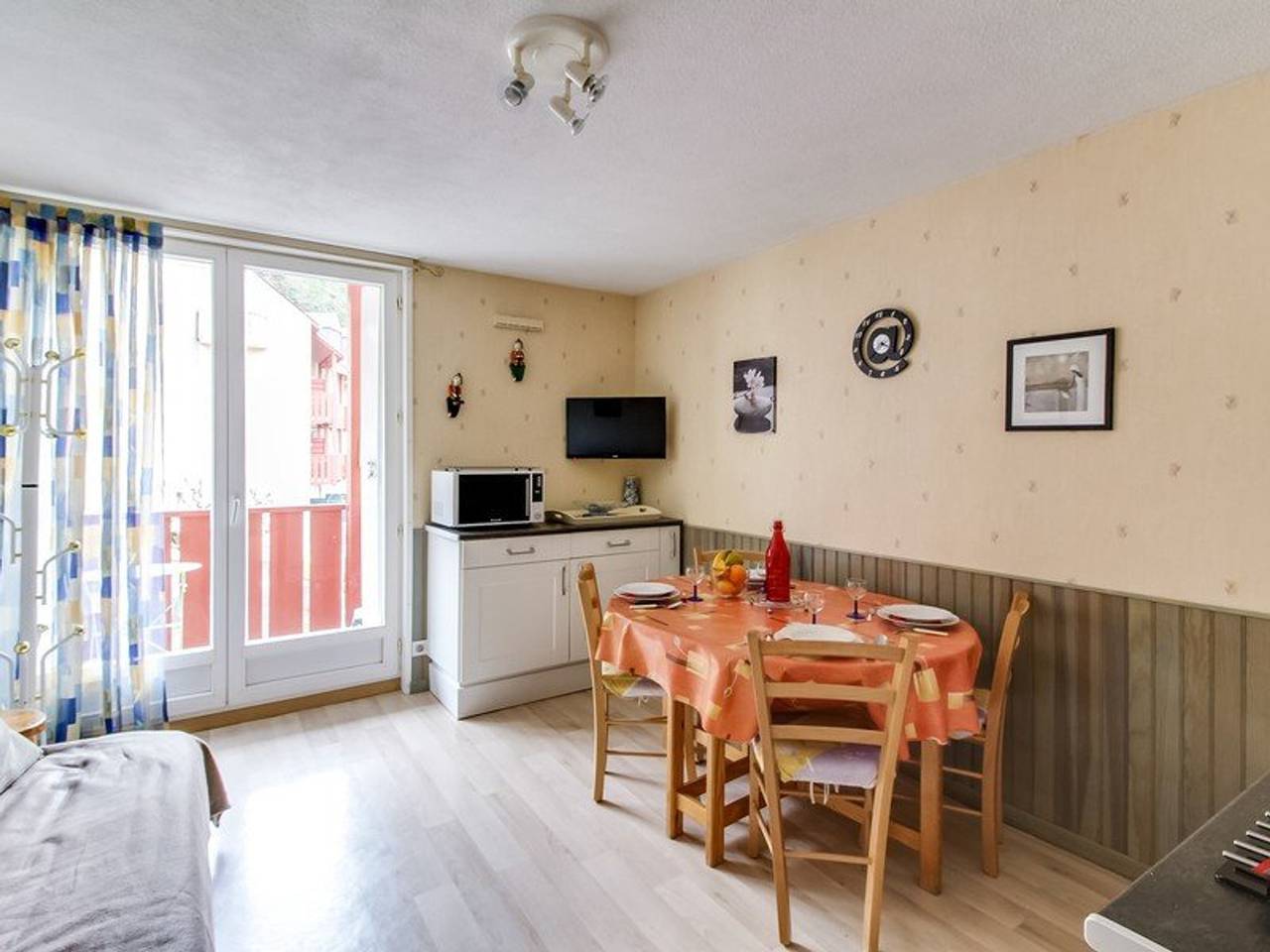 Apartamento entero, Estudio cabina en Esquièze-Sère para 6 con balcón, vista a la montaña y aparcamiento in Esquièze-Sère, Parque nacional de los Pirineos