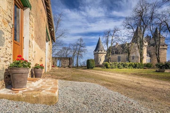 Maison de vacances pour 4 personnes, avec jardin et jacuzzi
