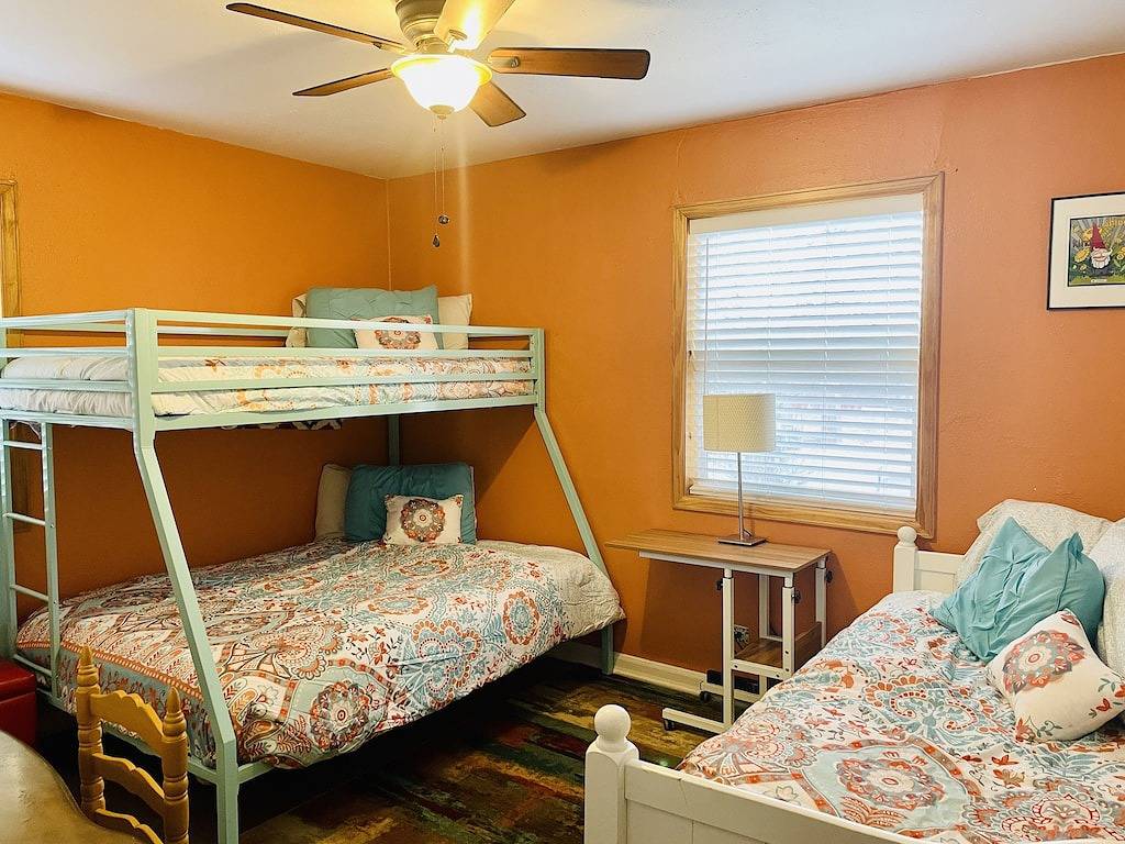 Pet And Family Friendly Conveniently Located I Heart Colorado Home in Arvada, Jefferson County