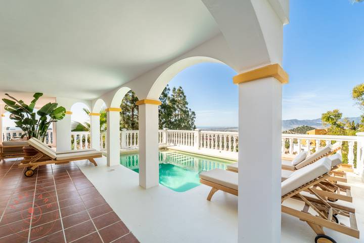 Chalet para 8 personas, con Balcón y Terraza además de Jardín y Piscina en Puerto de la Torre