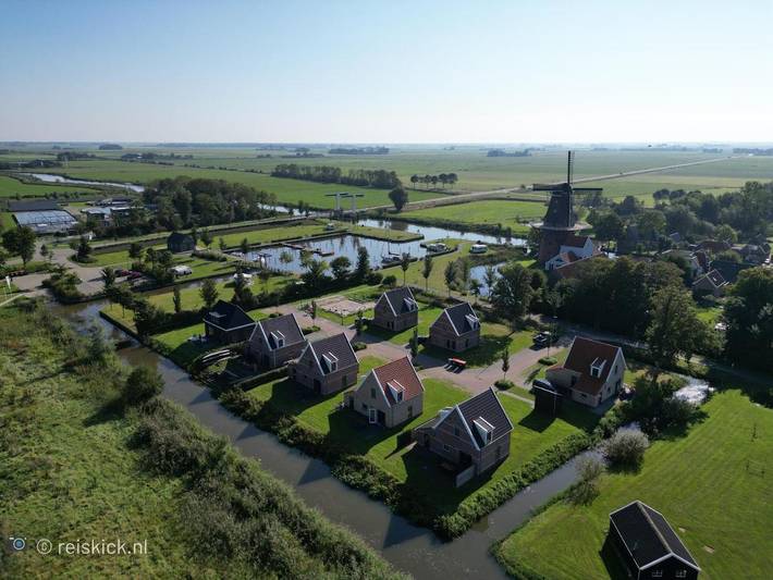 Ferienhaus für 6 Personen, mit Terrasse und Garten sowie Ausblick in Friesland