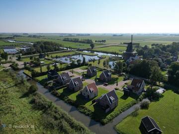 Ferienpark für 4 Personen, mit Ausblick und Garten in Friesland