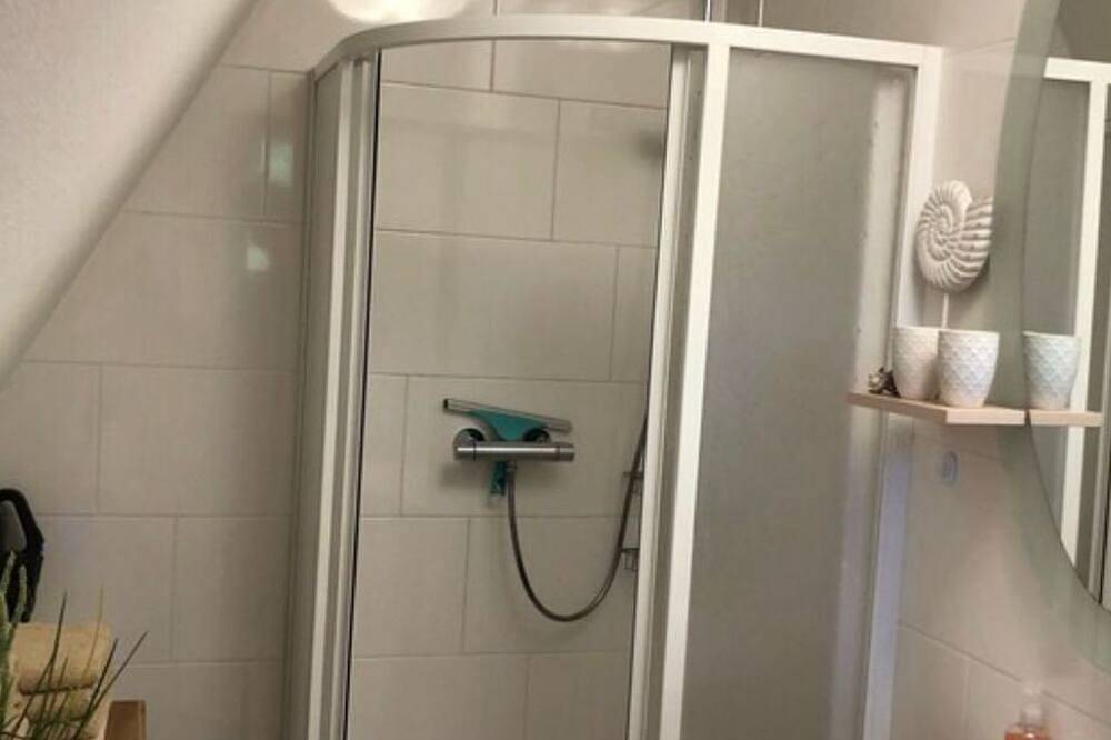 Reetdach Ferienhaus am Lübbesee Sauna Bootsteg neu in Milmersdorf, Barnimerland Region