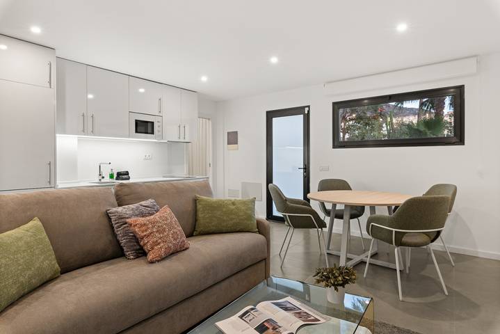 Villa für 16 Personen, mit Terrasse und Whirlpool sowie Garten in Adeje - 4