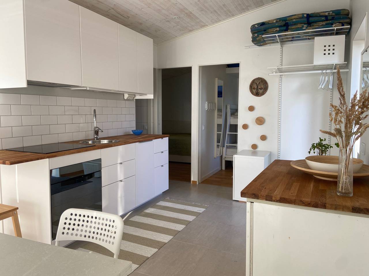 Modernes Ferienhaus am See Vidöstern in Jönköpings län